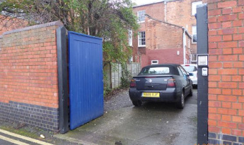 25 Worcester Street  - secure parking