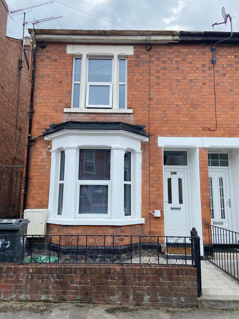 19, Knowles Road, GL1 4TW, Gloucester, United Kingdom, 4 Bedrooms Bedrooms, ,1 Bathroom, Student, For Rent, Knowles Road, 1082