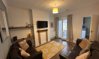 32 Bishopstone Road, Gloucester, GL1 4BZ, 4 Bedrooms Bedrooms, ,1 BathroomBathrooms,Student,Student rooms,Bishopstone Road,1106