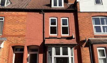 41 Cromwell Street, Gloucester, GL1 1SX, 1 Bedroom Bedrooms, ,2 BathroomsBathrooms,Student,For Rent,Cromwell Street,1107