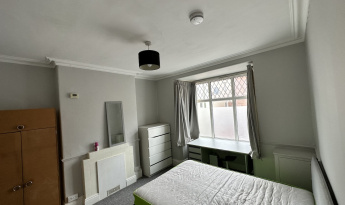 41 St Pauls Road, Gloucester, GL1 5AR, 4 Bedrooms Bedrooms, ,1 BathroomBathrooms,Student,Student house,St Pauls Road,1120