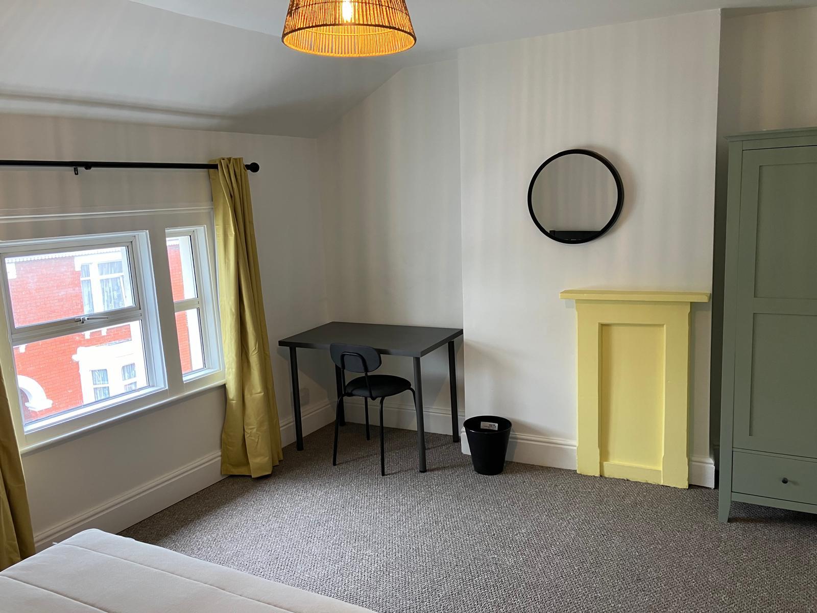 10 St Michaels Square, Gloucester, GL1 1SX, 1 Bedroom Bedrooms, ,2 BathroomsBathrooms,Student,Student rooms,St Michaels Square,1125