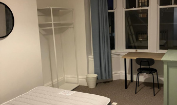 10 St Michaels Square, Gloucester, GL1 1SX, 1 Bedroom Bedrooms, ,3 BathroomsBathrooms,Student,Student rooms,St Michaels Square,1125