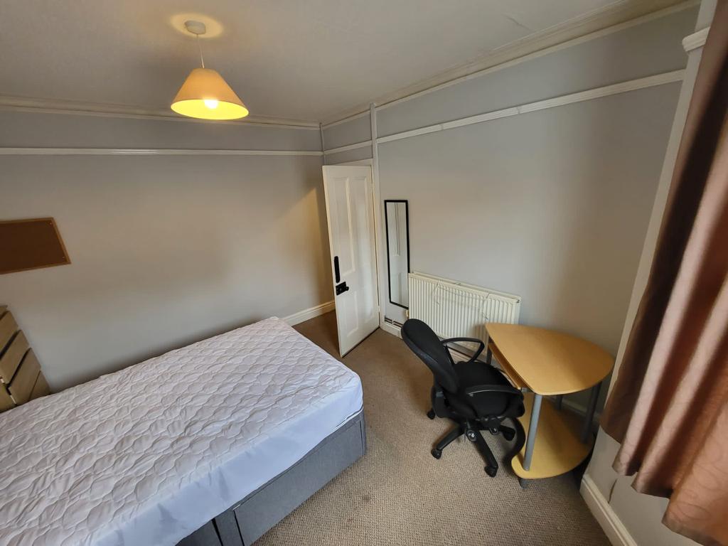 1, Gloucester, GL1 4UT, 1 Bedroom Bedrooms, ,1 BathroomBathrooms,Student,Student rooms,1128