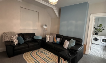 5 St Pauls Road, Gloucester, GL1 5AP, 5 Bedrooms Bedrooms, ,3 BathroomsBathrooms,Student,Student house,St Pauls Road,1137
