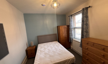 5 St Pauls Road, Gloucester, GL1 5AP, 5 Bedrooms Bedrooms, ,3 BathroomsBathrooms,Student,Student house,St Pauls Road,1137