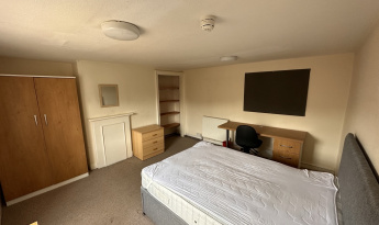 27 Brunswick Square, Gloucester, GL1 1UN, 1 Bedroom Bedrooms, ,2 BathroomsBathrooms,Student,Student house,Brunswick Square,1064