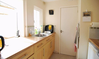 30 Linden Road, Gloucester, GL1 5HE, 3 Bedrooms Bedrooms, ,1 BathroomBathrooms,Student,Student house,Linden Road,1071