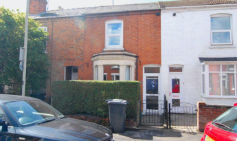 30 Linden Road, Gloucester, GL1 5HE, 3 Bedrooms Bedrooms, ,1 BathroomBathrooms,Student,Student house,Linden Road,1071